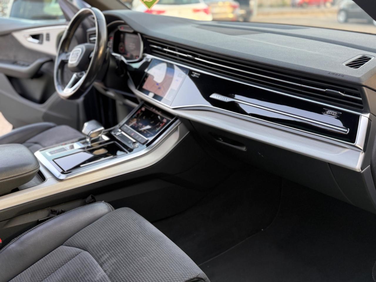 Audi Q8 45 Sline 231 CV NO SUPERBOLLO NUOVA