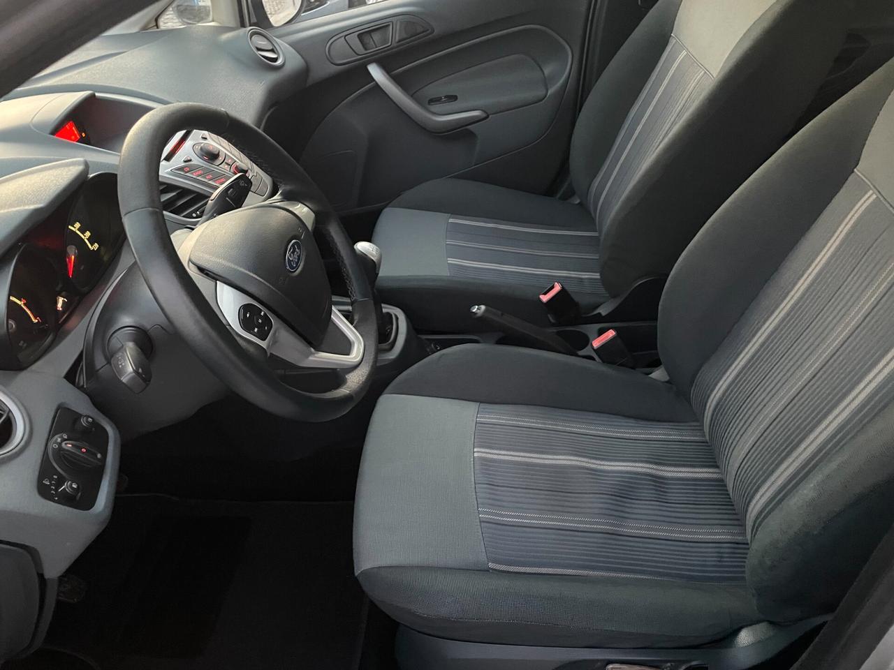 Ford Fiesta Fiesta+ 1.2 82CV 5 porte IDONEA NEOPATENTATI