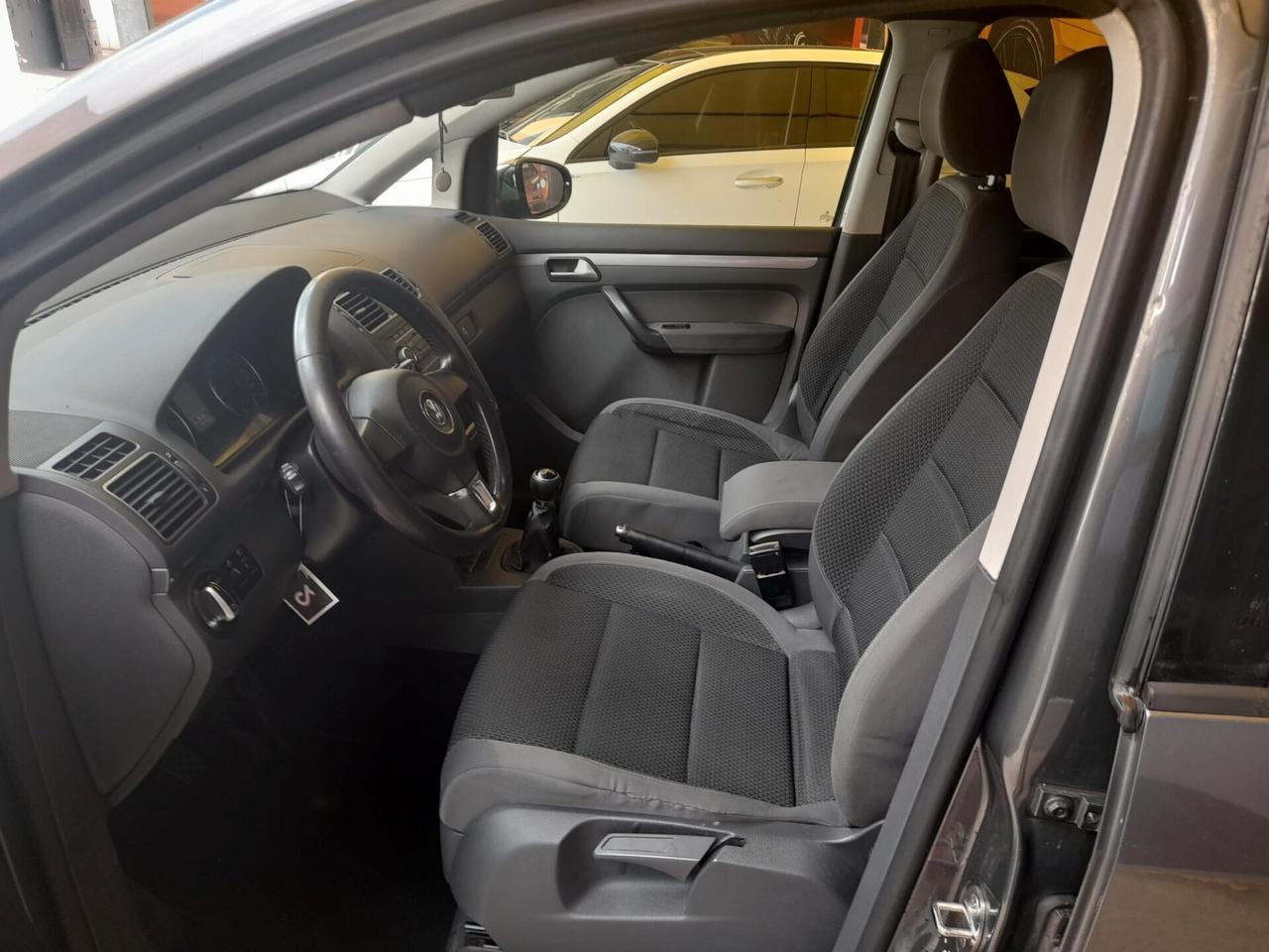 Volkswagen Touran 1.6 CC diesel 7 posti con garanzia-2011