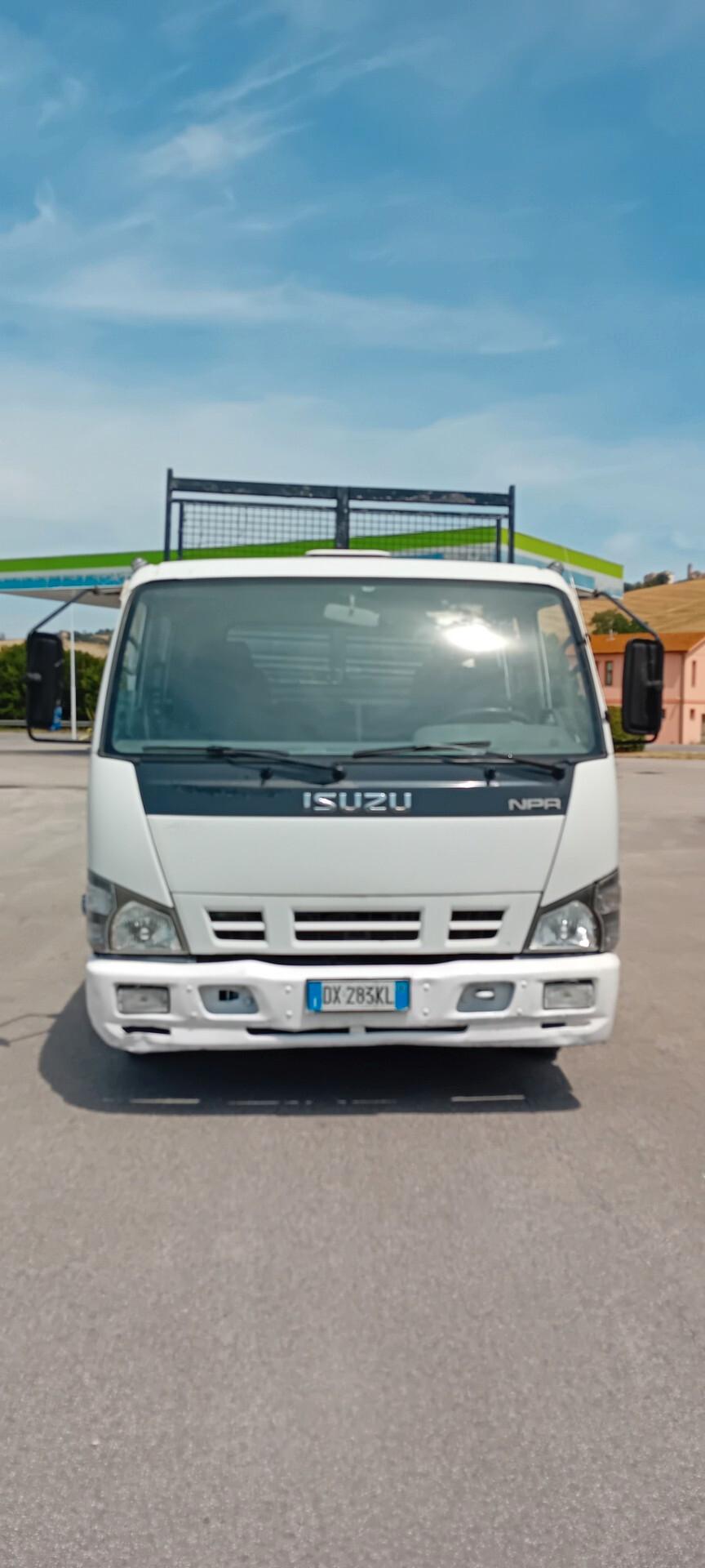 Isuzu npr 3.0 turbo diesel ribaltabile trilaterale doppia cabina