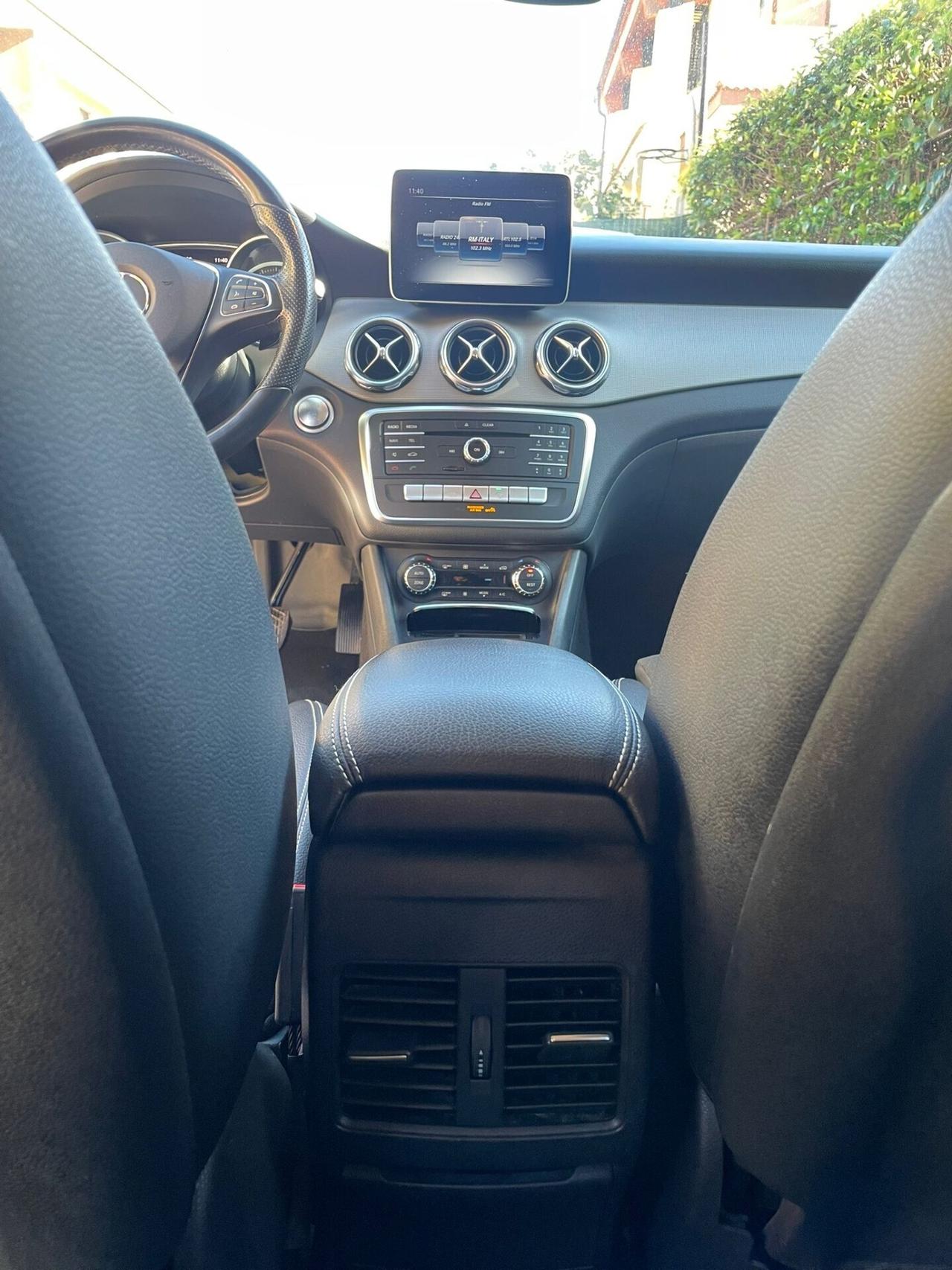 Mercedes-benz GLA 200 d Automatic Premium