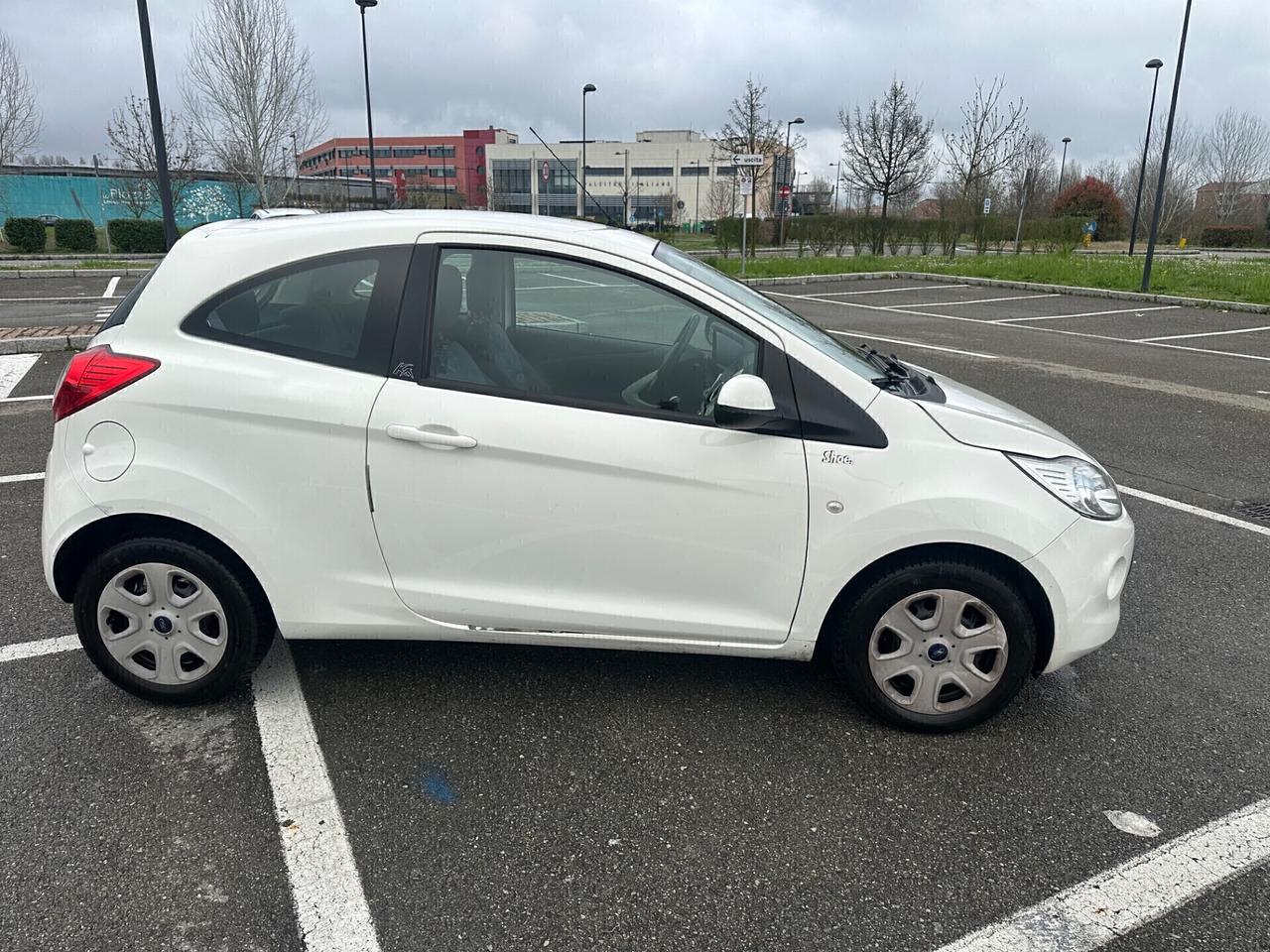 Ford Ka 1.3 TDCi 75CV Individual