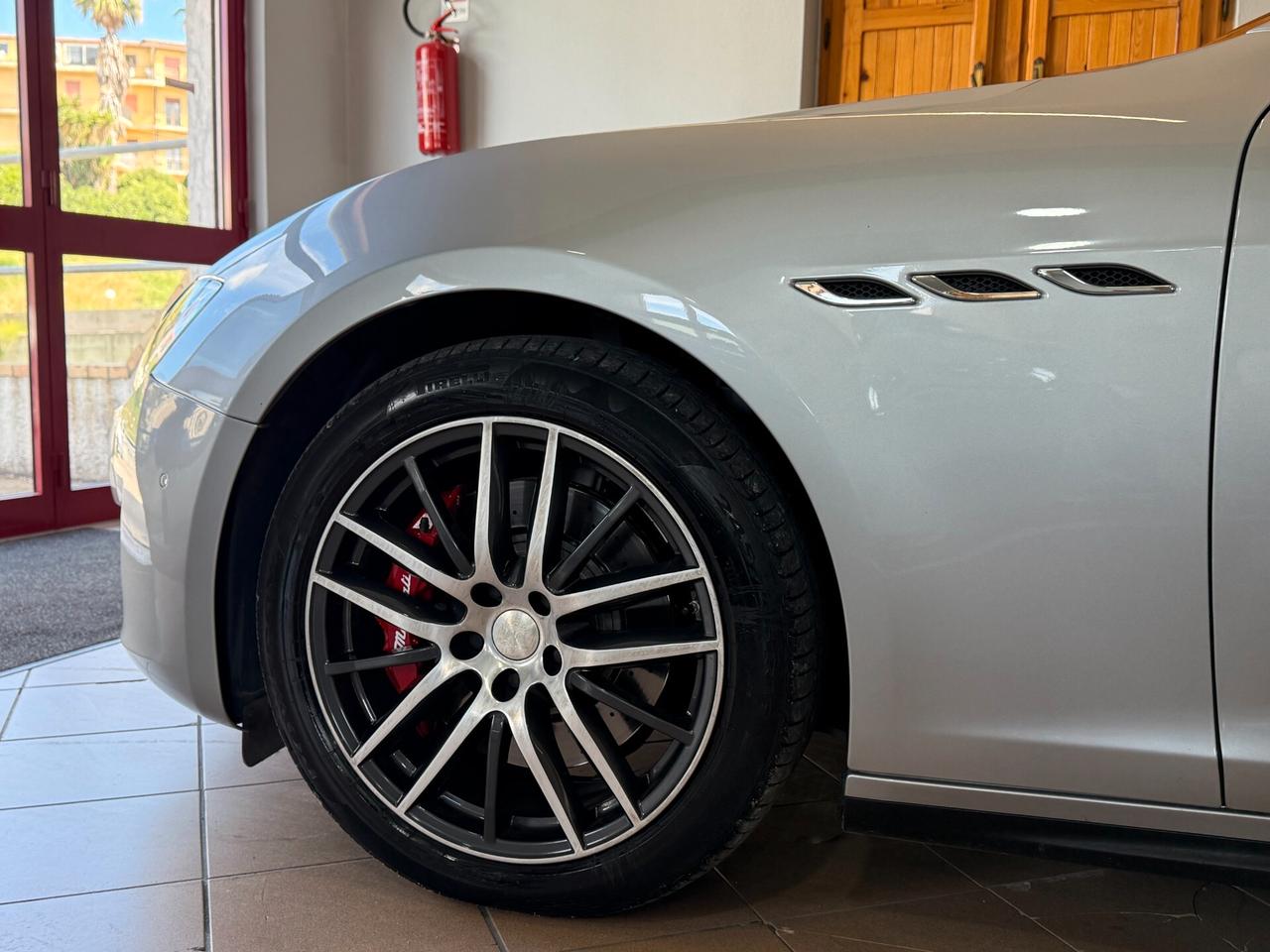 Maserati Ghibli V6 430 CV SQ4 Granlusso