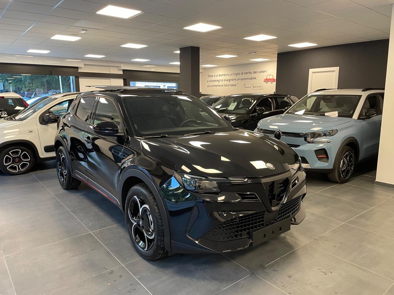 Alfa Romeo Junior Hybrid Speciale TETTO APRIBILE