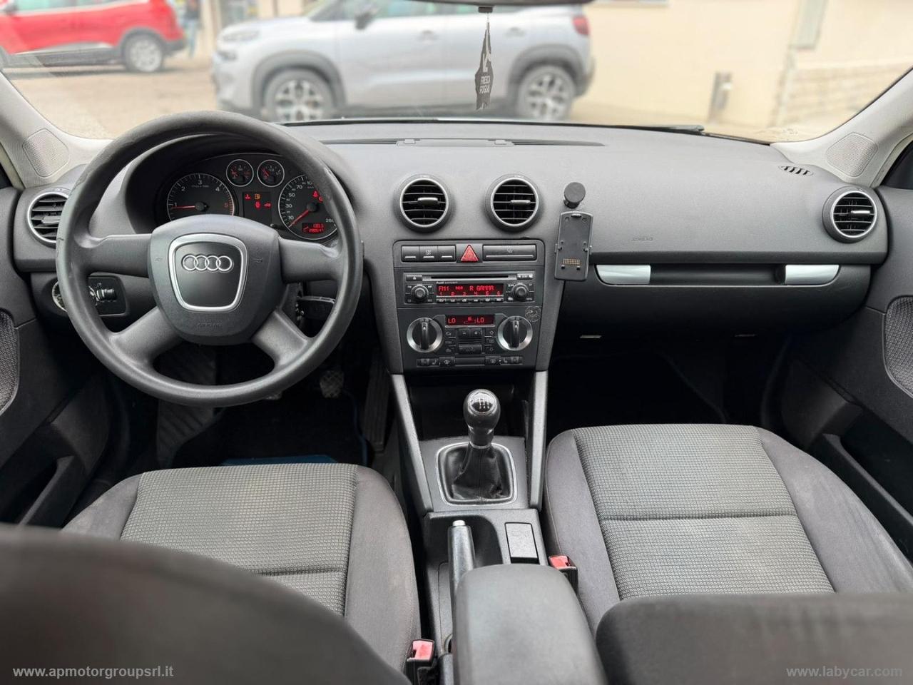 AUDI A3 SPB 2.0 16V TDI Ambiente