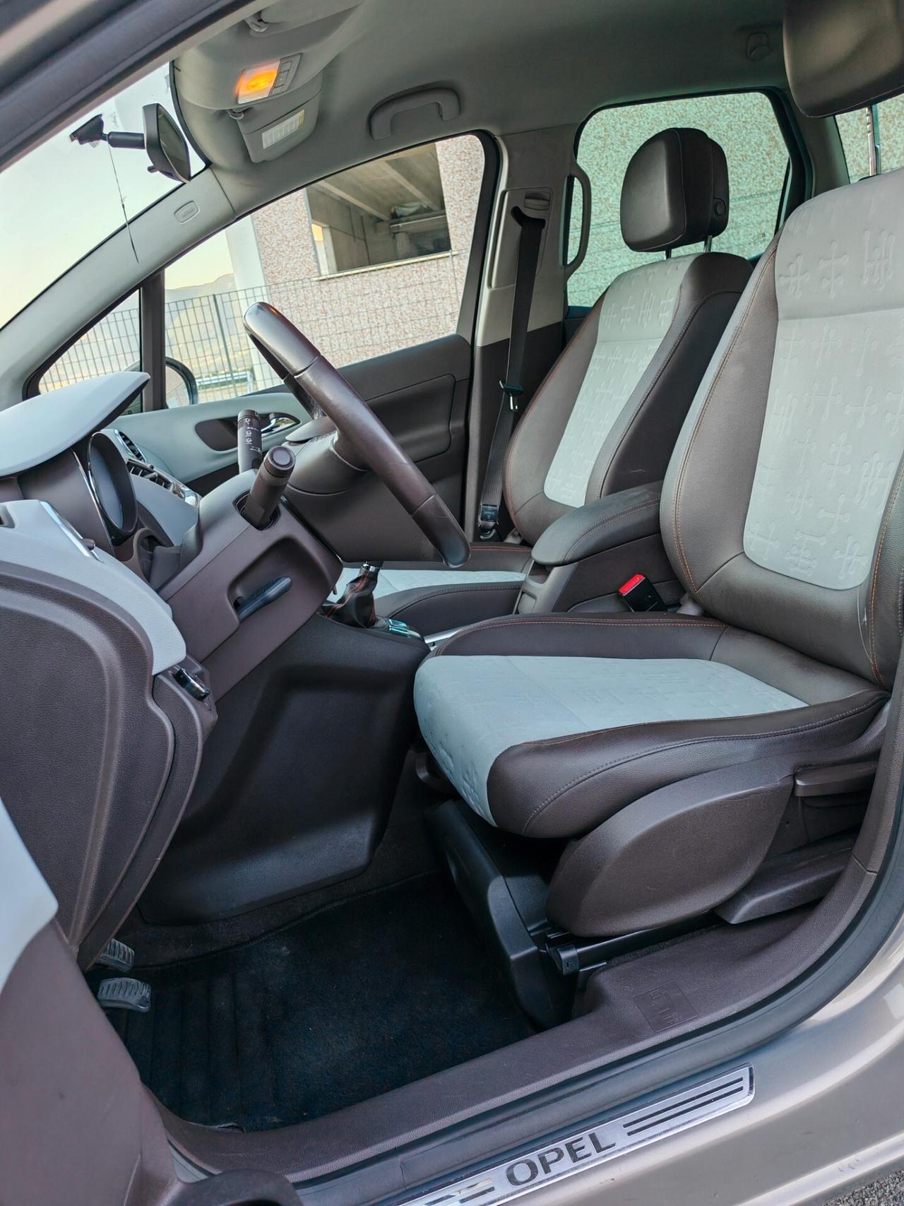 Opel Meriva 1.7 CDTI 110CV b-color Panoramic