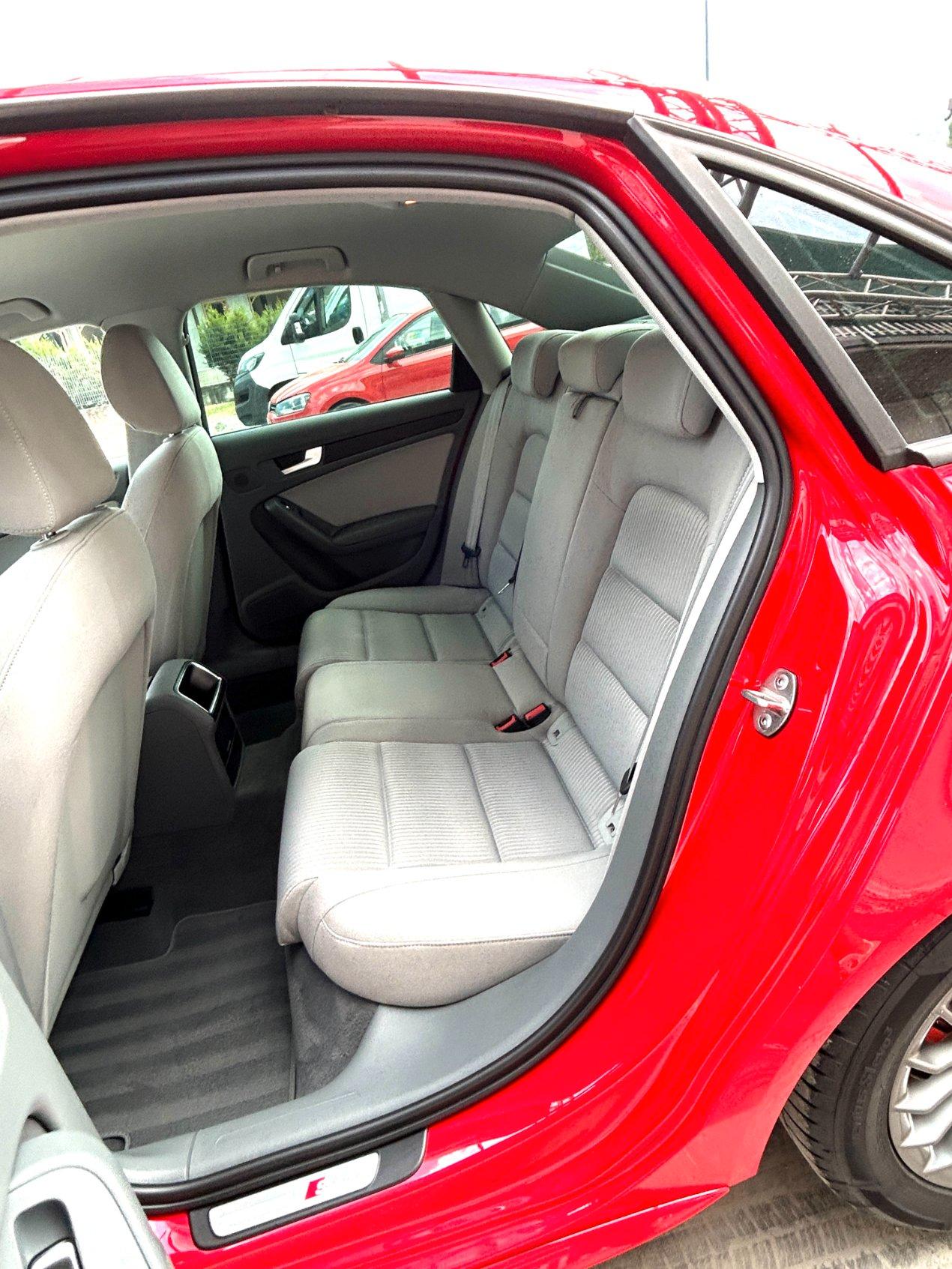 Audi A 4 2.0 TDI QUATTRO BERLINA