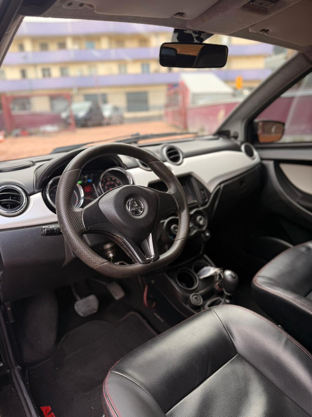 Aixam Miniauto GTO Bianca tetto Nero