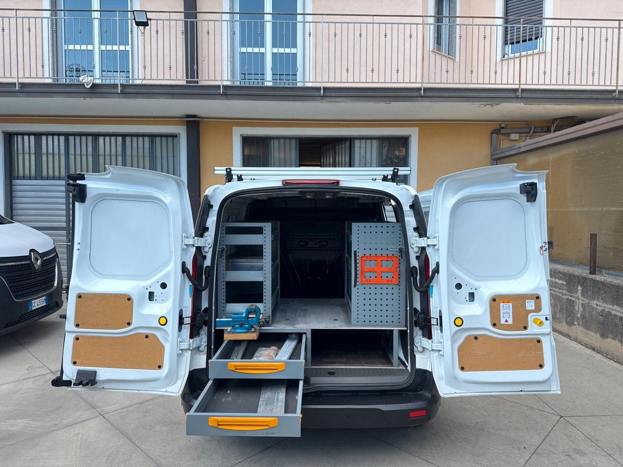 Ford Transit Connect 1.5 TDCI 120CV ALLESTITO L2 H1