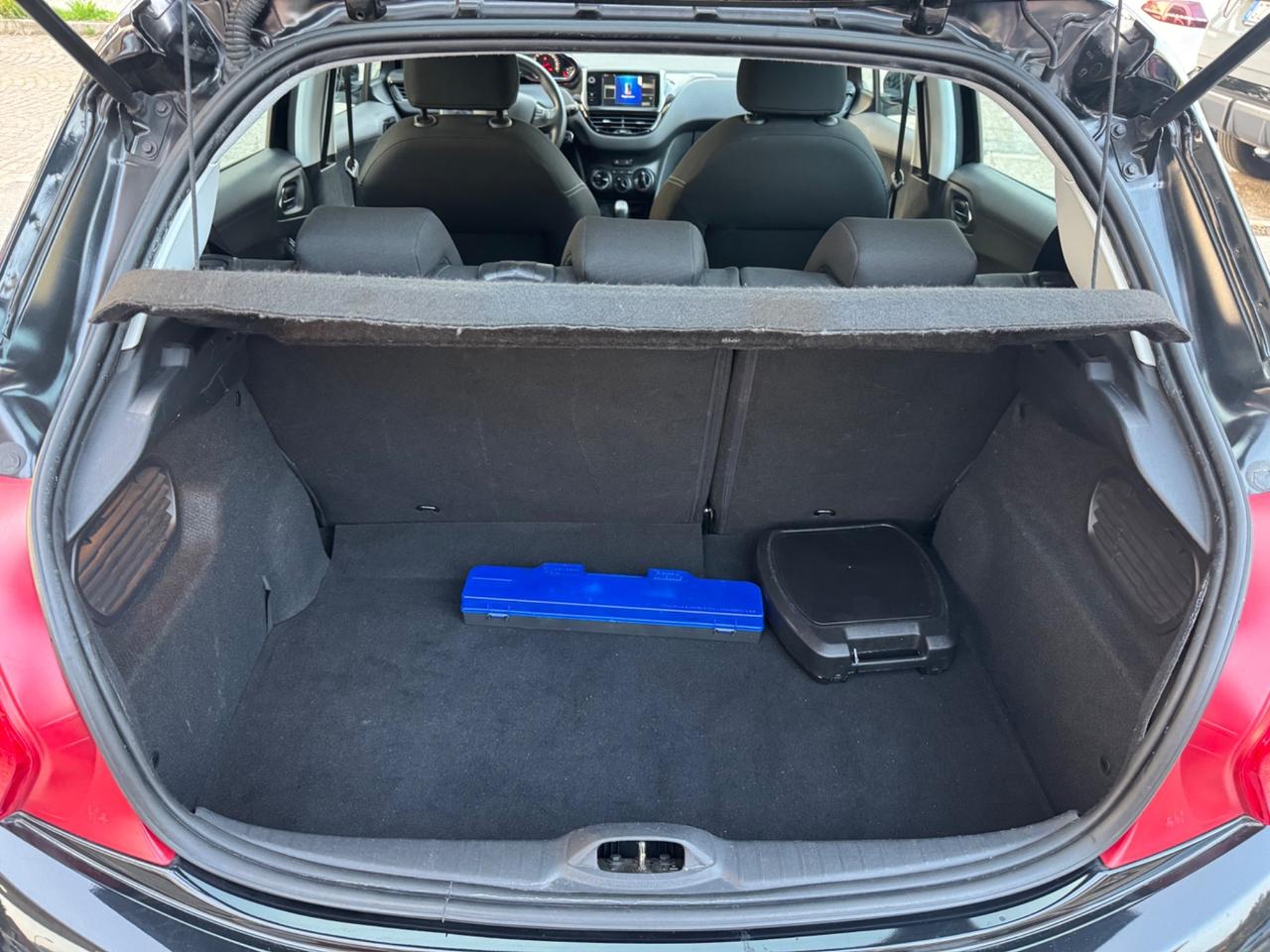 Peugeot 208 1.4 HDi 68 CV 5 porte Allure