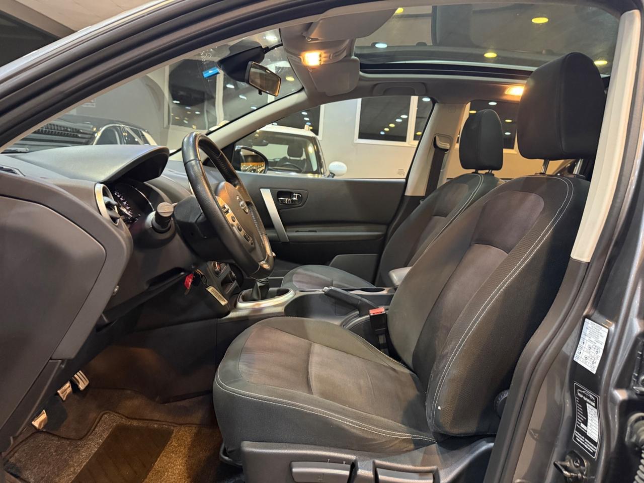 Nissan Qashqai 1.5 dci Visia TETTO PANORAMICO 122.000KM !!