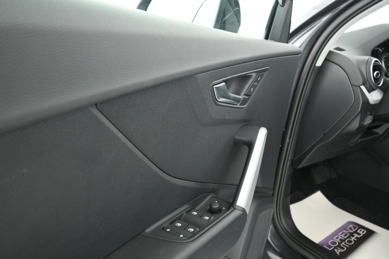 AUDI Q2 30 2.0 tdi Business s-tronic NEOPATENTATI+CAMERA+ACC