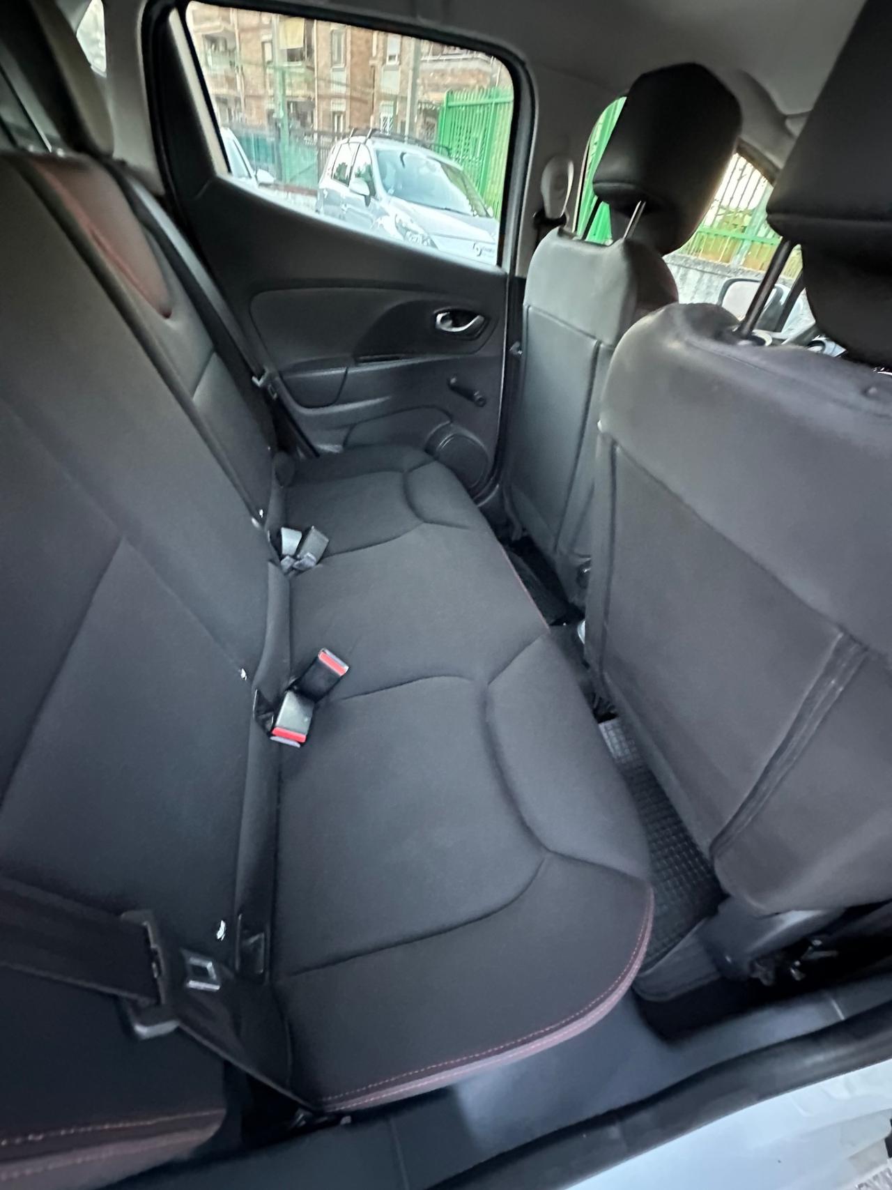 Renault Clio 1.2 75CV 5 porte Zen