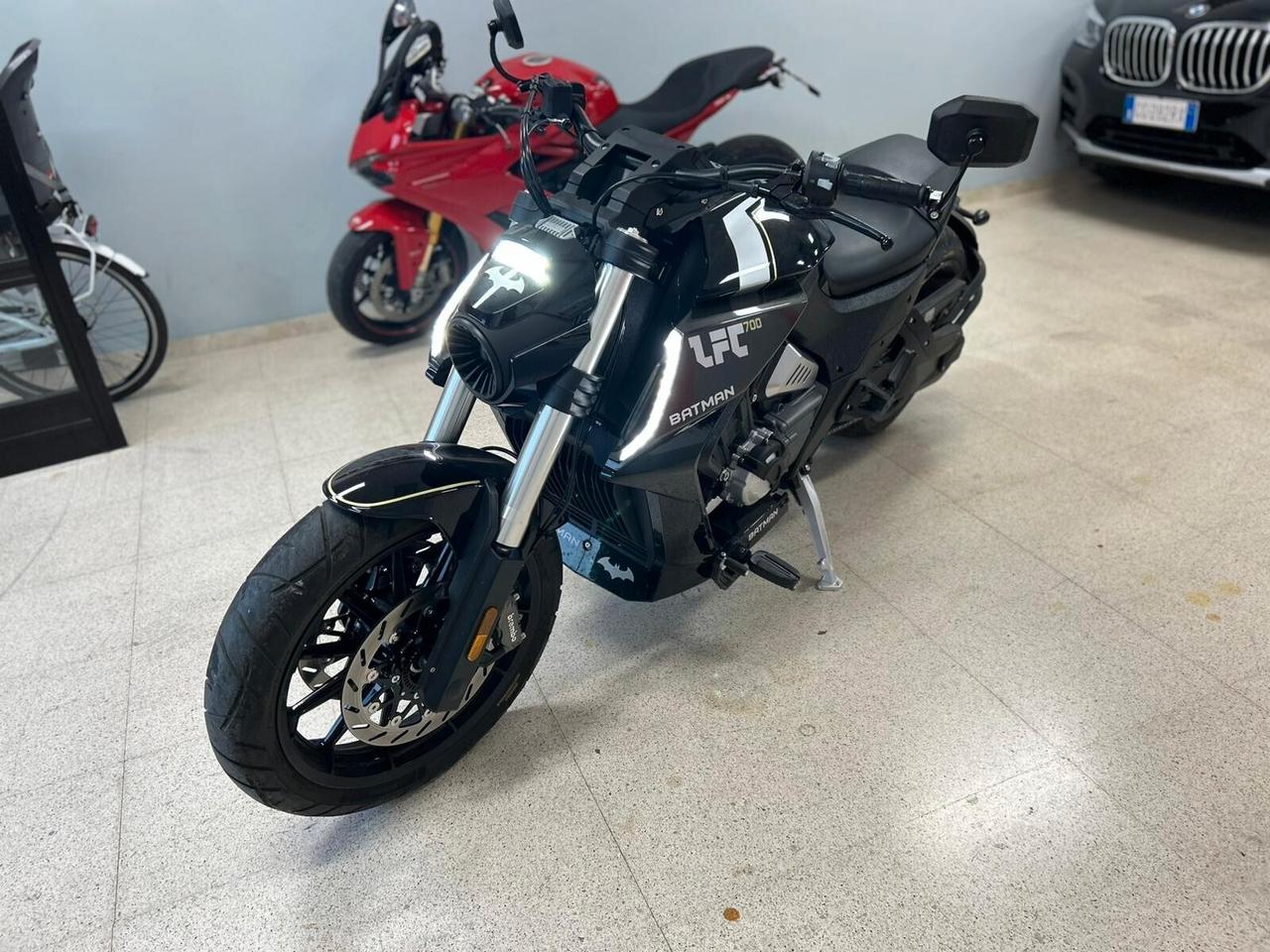 Benda Altro LFC700 MOTO KM 0 VENDO PER INUTILIZZO