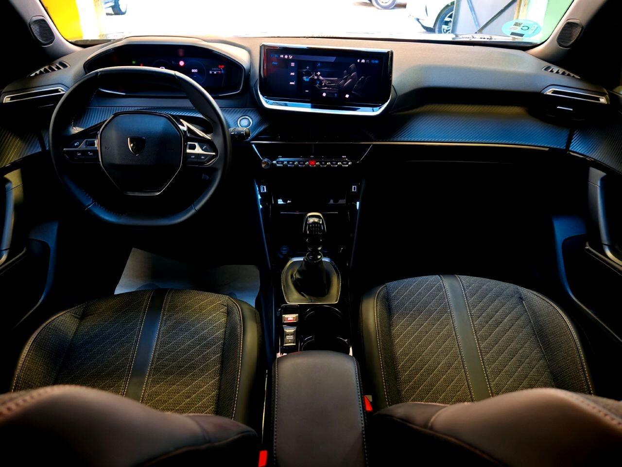 Peugeot 2008 Allure 1.2 Pack Navi 100cv