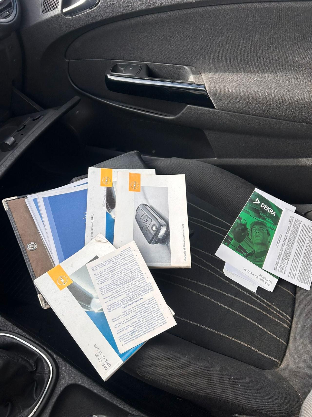 Opel Corsa 1.0 12V 3 porte Enjoy