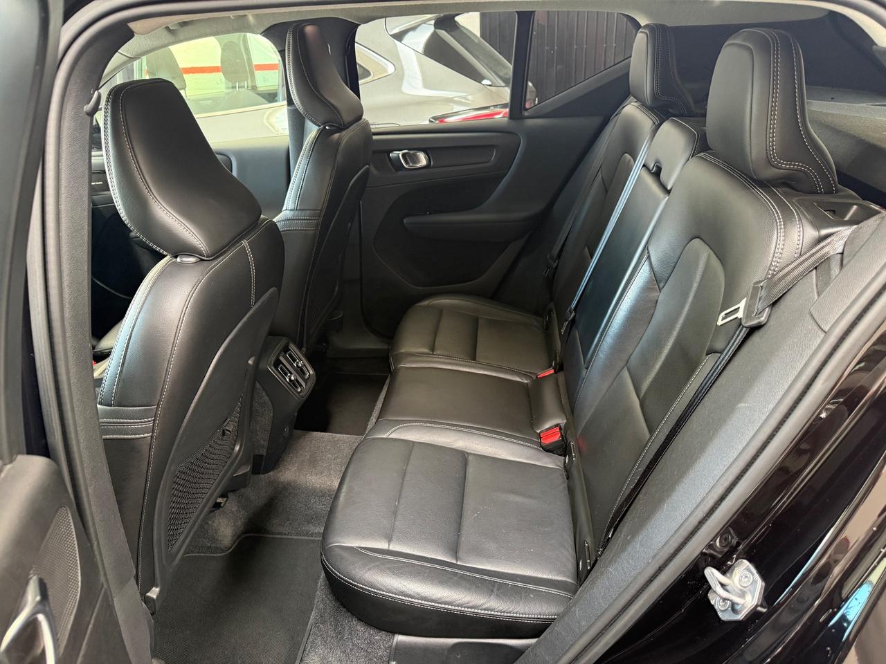 Volvo XC40 D3 AWD Geartronic R-design