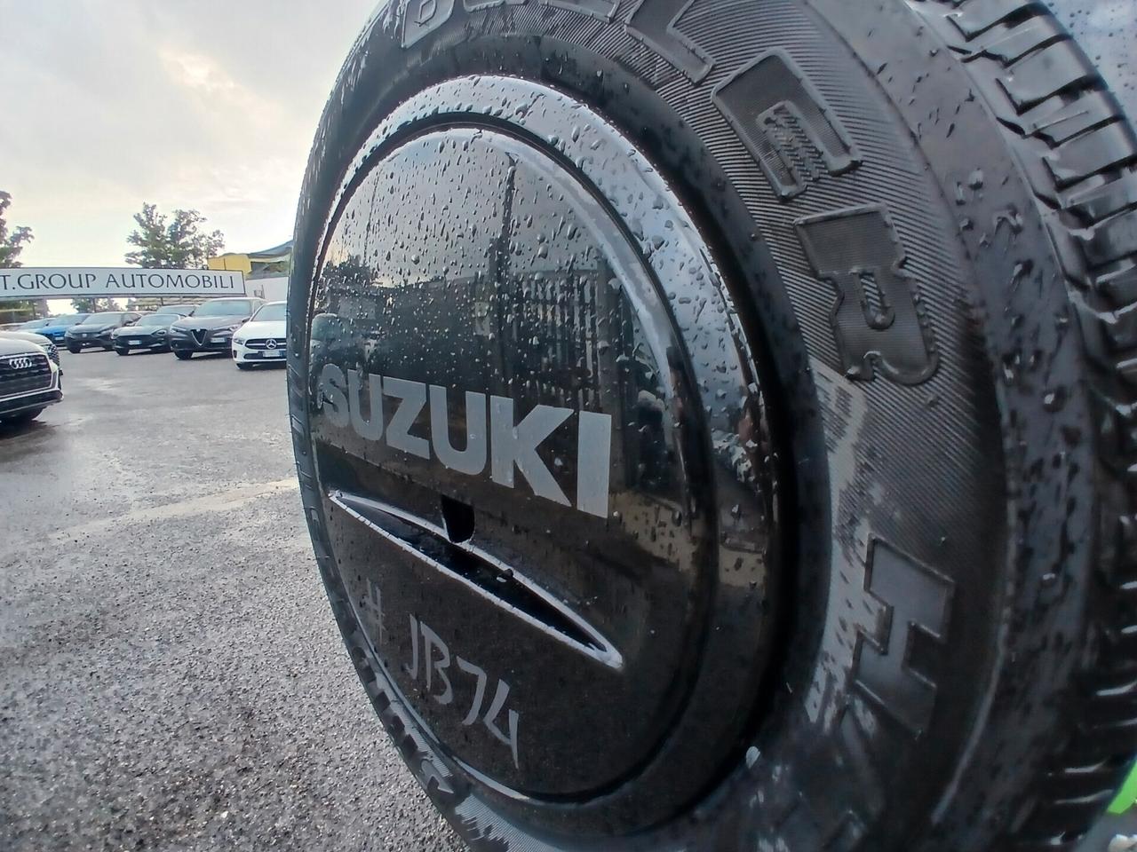 Suzuki Jimny 1.5 5MT Top