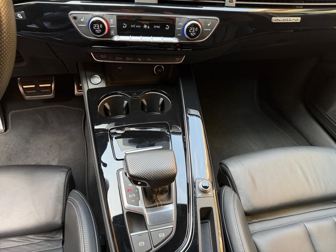 Audi A4 Avant 40 2.0 tdi mhev S line edition quattro 204cv s-tronic FARI MATRIX