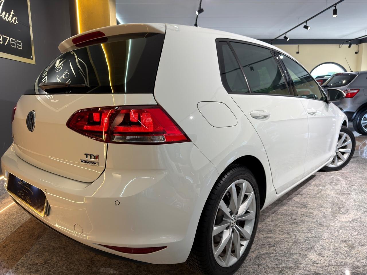 Volkswagen Golf 1.6 TDI 110 CV 5p. Highline BlueMo
