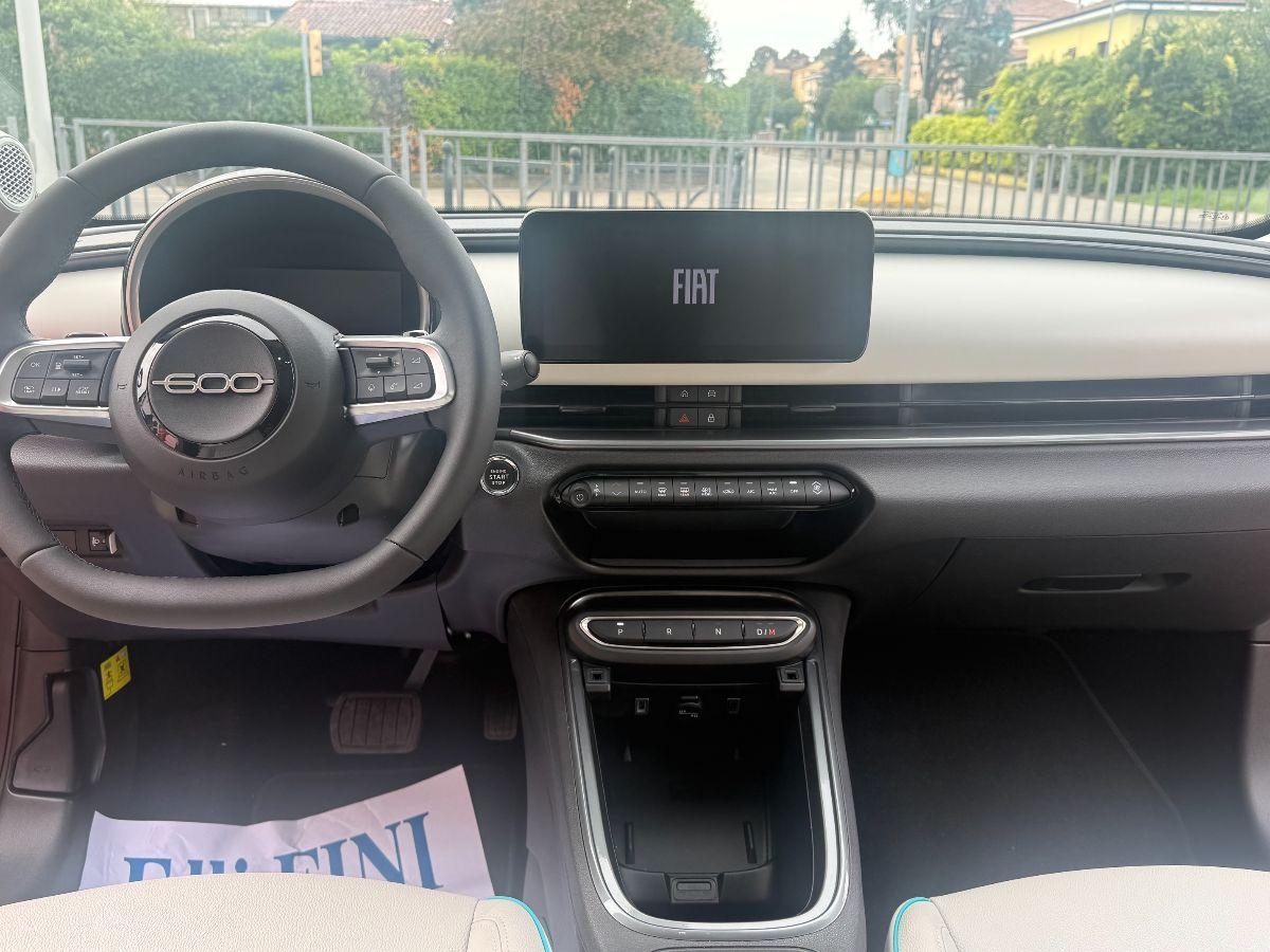 FIAT - 600 - Hybrid DCT MHEV La Prima