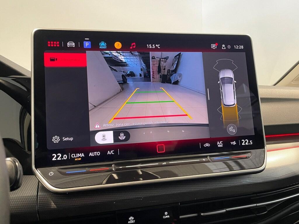 Volkswagen Golf VIII 2024 2.0 TDI 150CV DSG Style