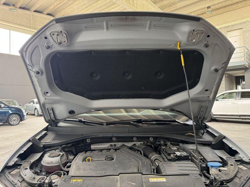 Volkswagen T-Roc 1.5 tsi Style dsg Clima Sensori Automatica 111.059 km