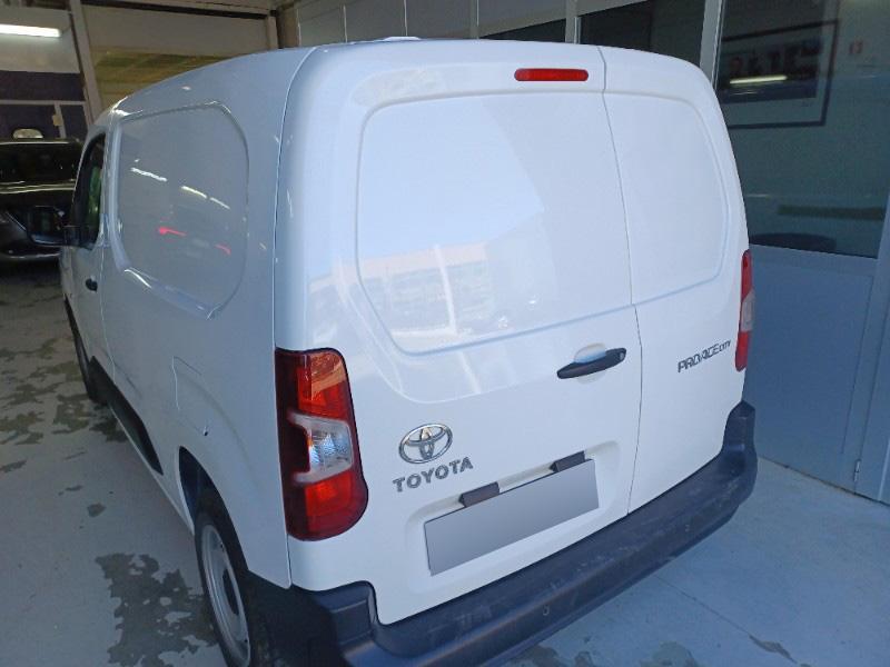 Citroen Berlingo Toyota Proace City 1.5d 100cv L2 S 10q Comfort