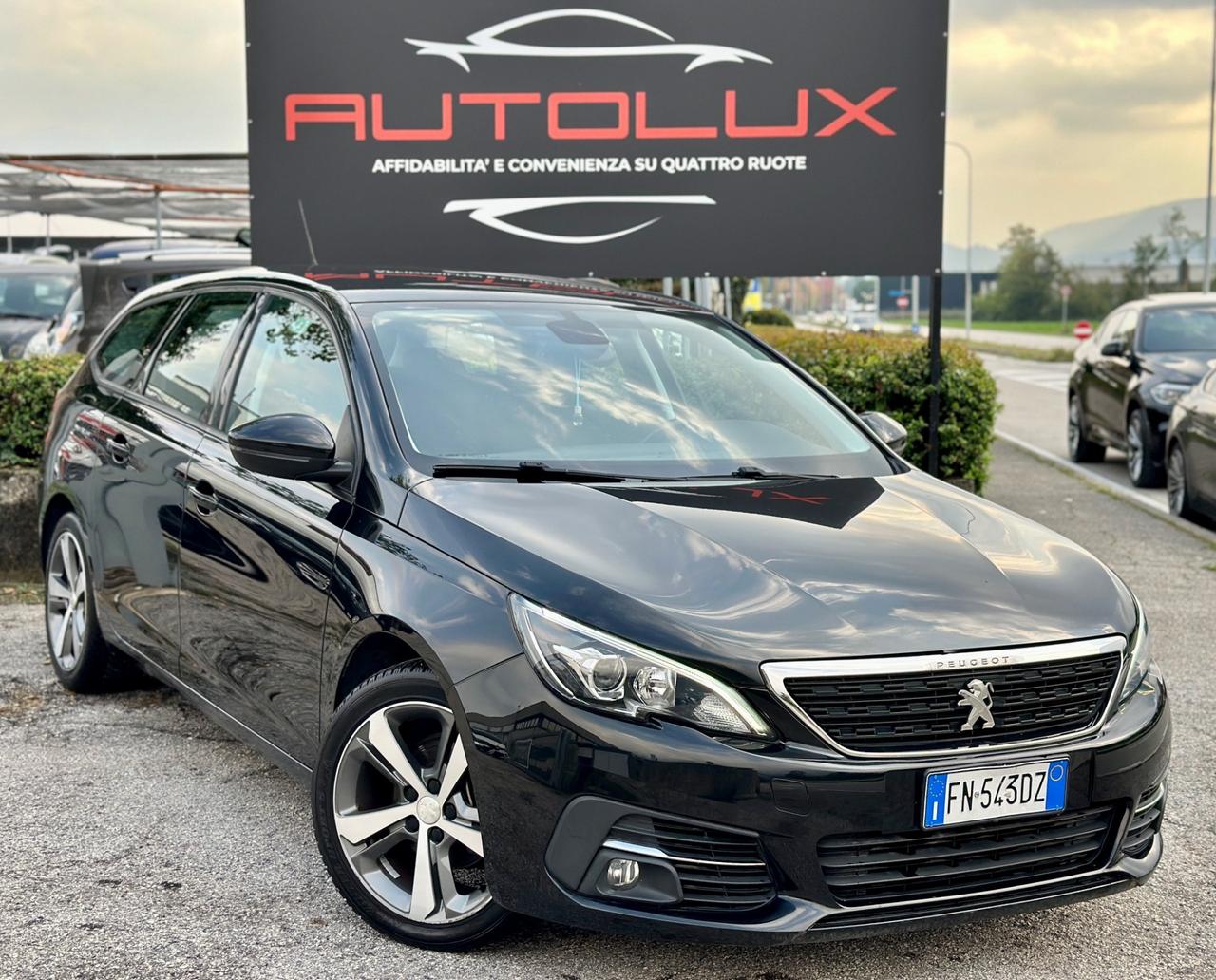 PEUGEOT 308 1.6HDi 2018 - 120CV ALLURE IMPECCABILE OK NEOPATENTATI IVA COMPRESA