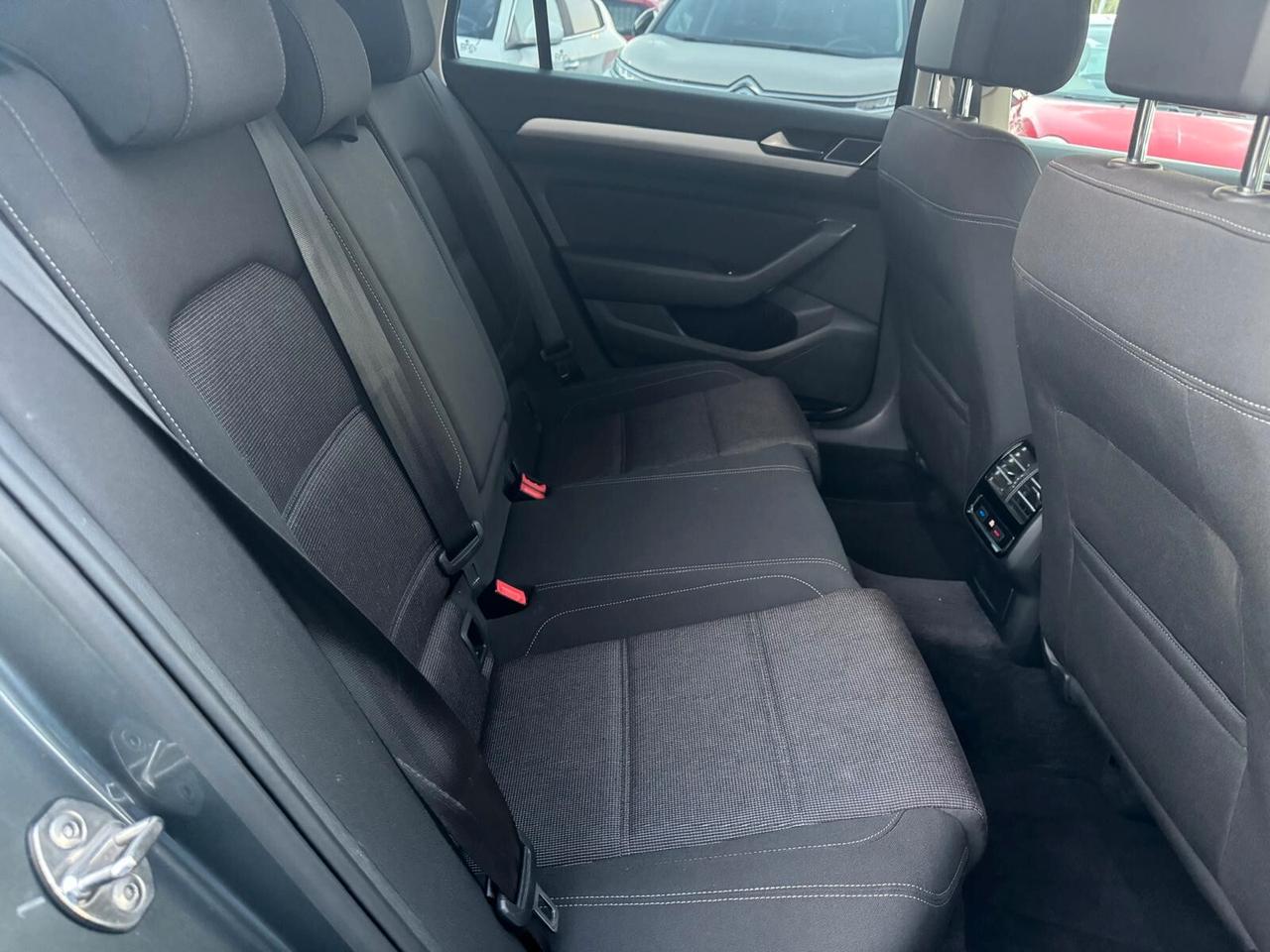 Volkswagen Passat 2.0 TDI Comfortline BlueMotion Technology