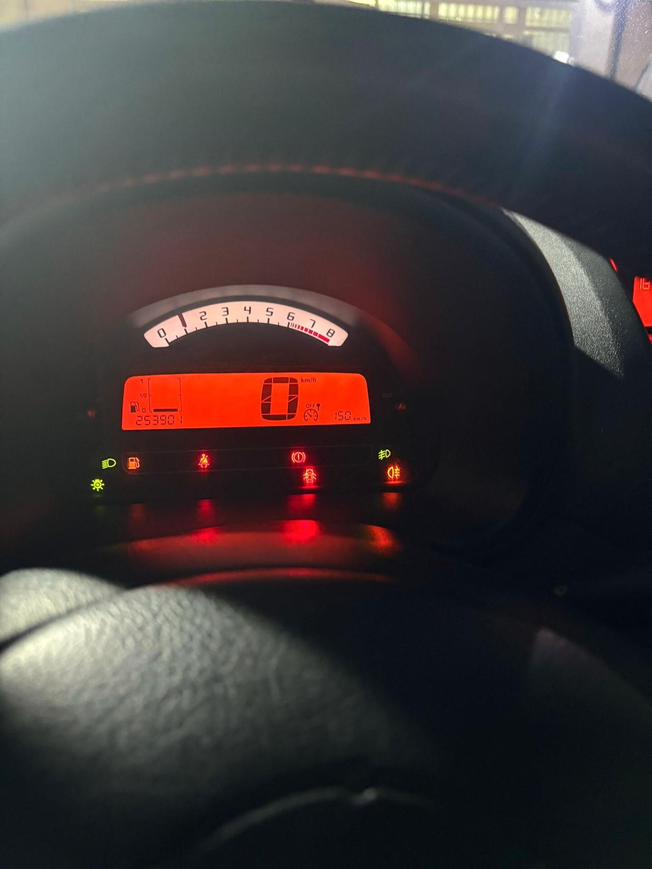 Citroen C3 1.1 airdream Gold by Pinko