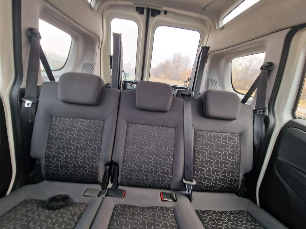 Fiat Doblo 1.6 MJT 16V trasporto disabili - 2012