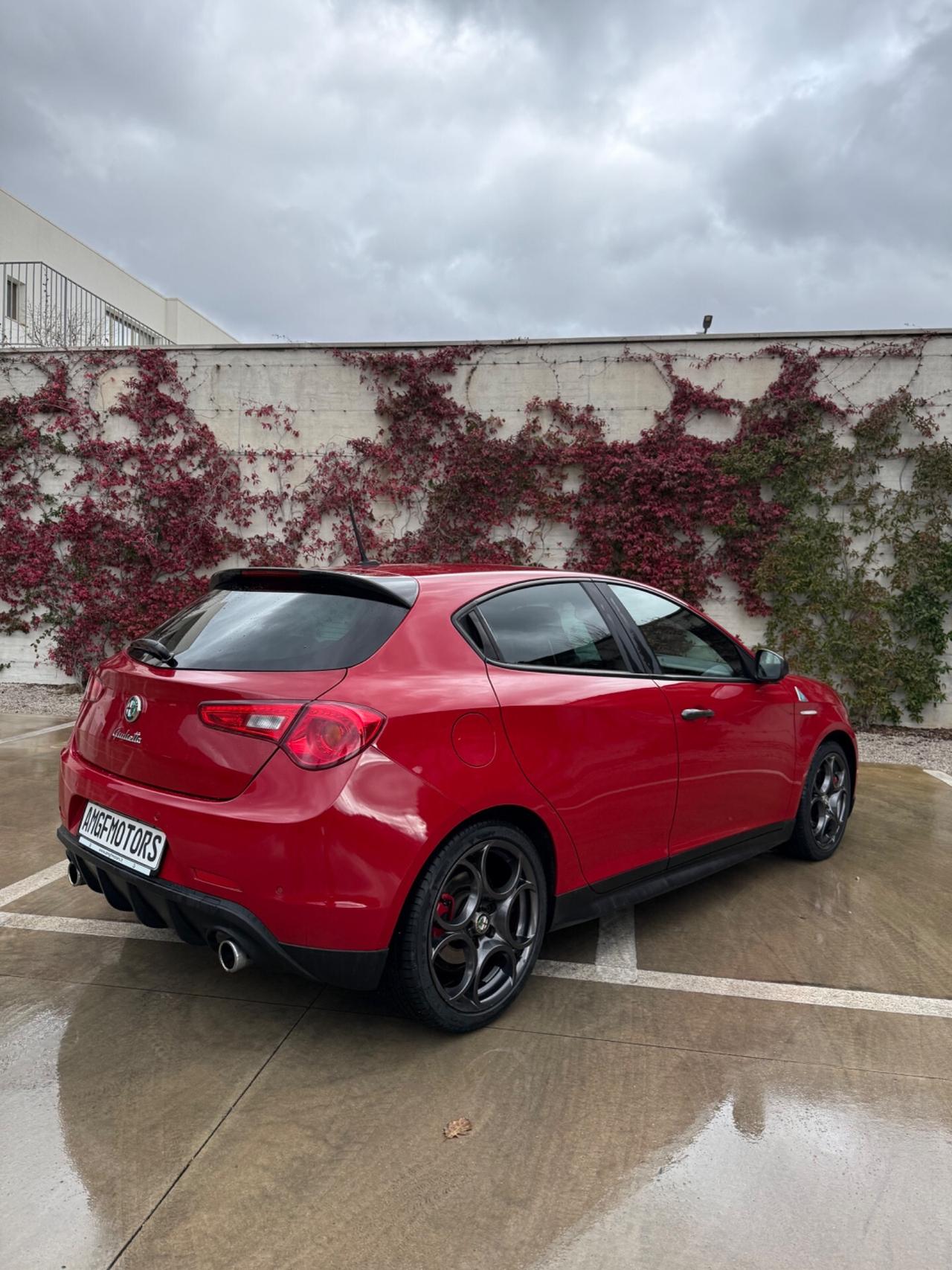 Alfa Romeo Giulietta 1750 Turbo TCT Quadrifoglio Verde Lounge Edition serie limitata N 239