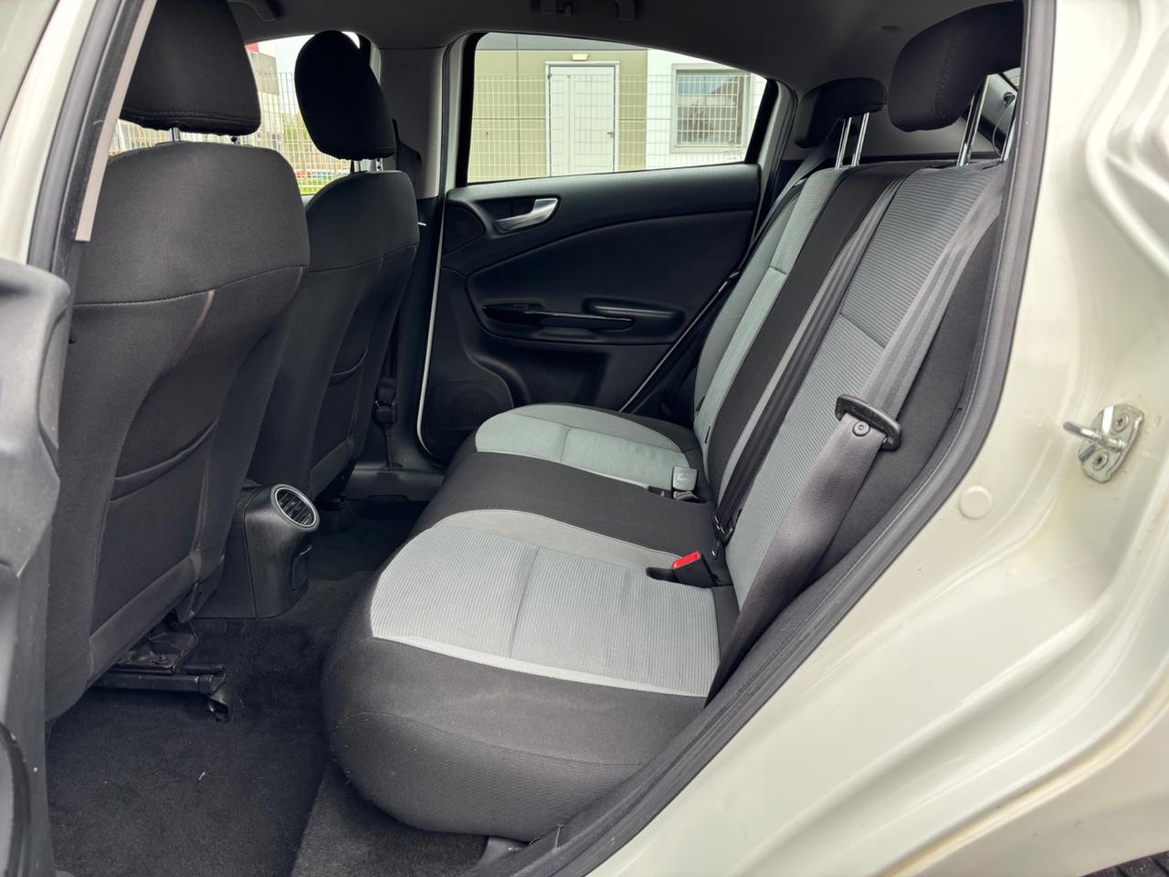 Alfa Romeo Giulietta 1.6 JTDm-2 105 CV GARANZIA