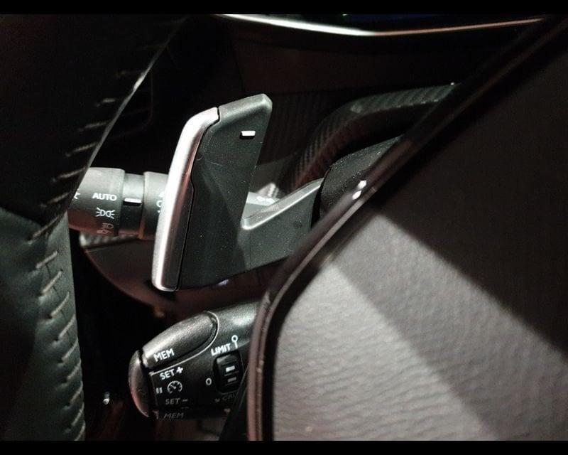 Peugeot 2008 2ª serie PureTech 130 S&S EAT8 Allure