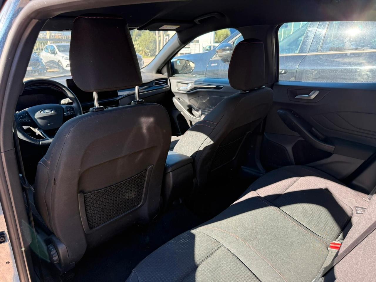 Ford Focus 1.0 EcoBoost Hybrid 125 CV 5p. ST-Line