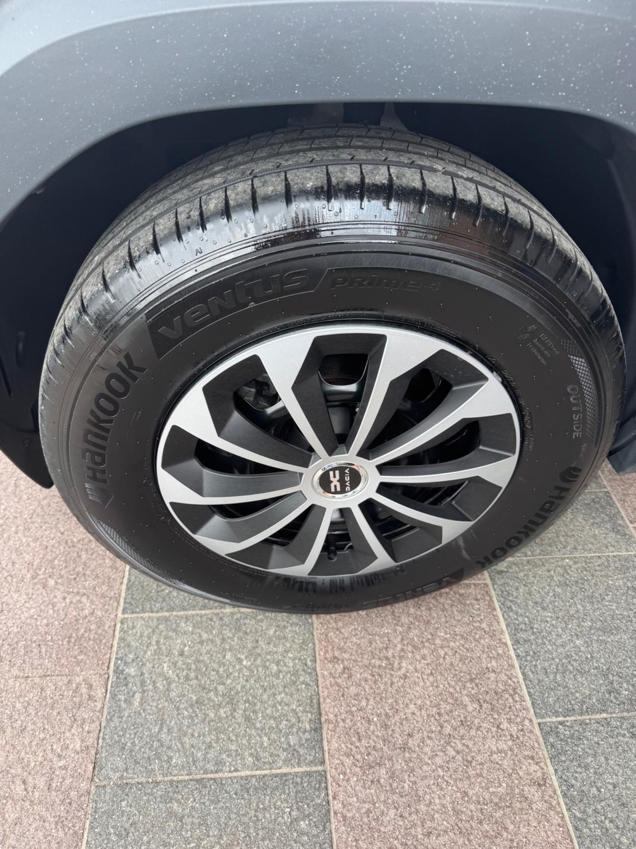 Dacia Duster Eco-G 100 CV Essential