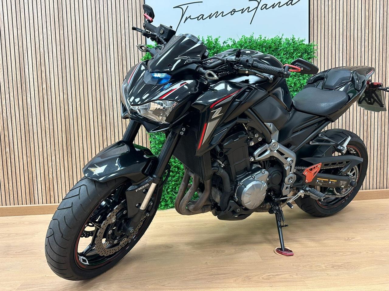 KAWASAKI Z900 Z 900 - 2018 AKRAPOVIC DA 129€ AL MESE