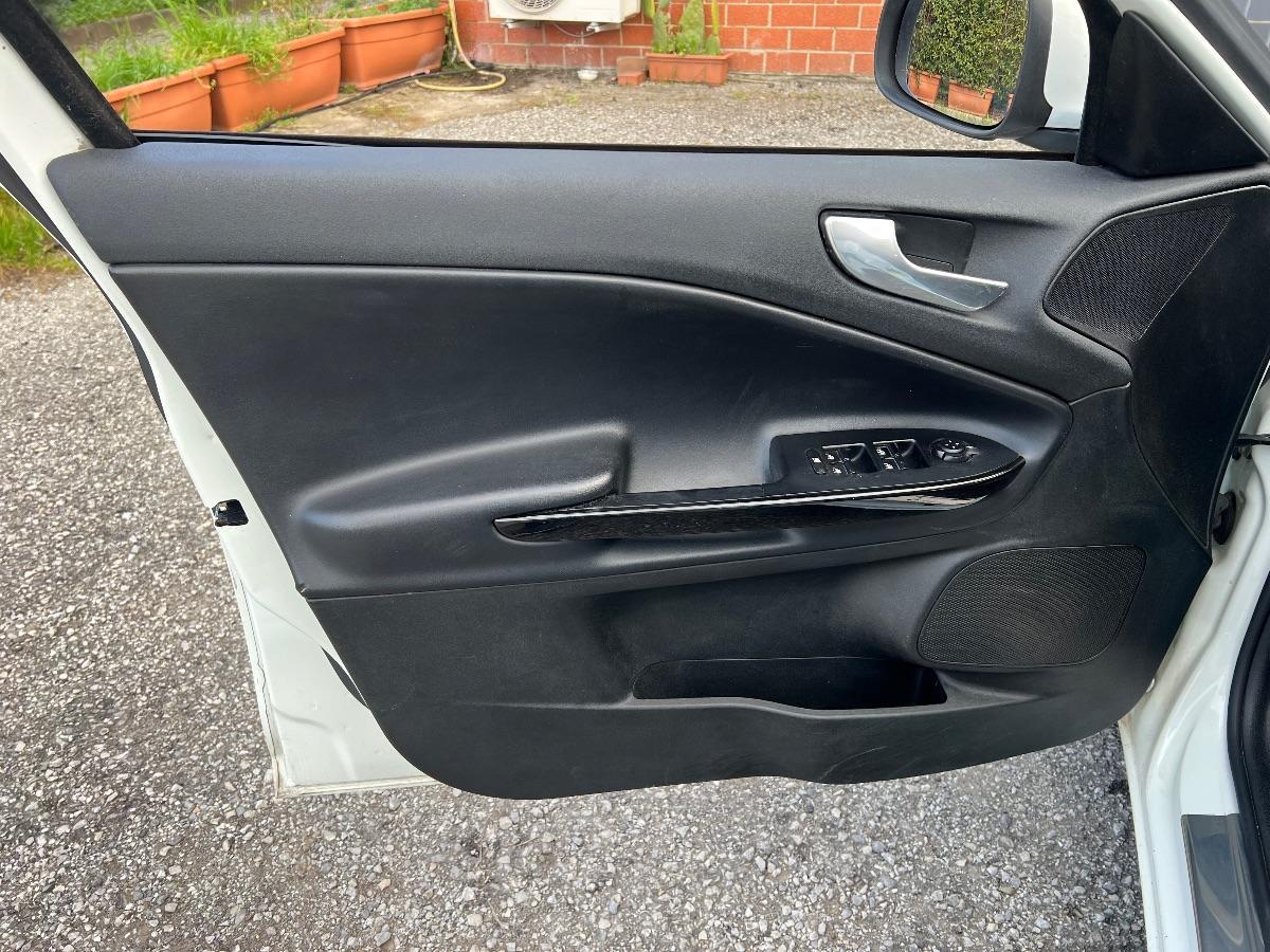 ALFA ROMEO - Giulietta - 1.6 JTDm-2 105 CV Business