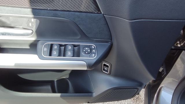 MERCEDES-BENZ GLA 200 d Premium AMG "MULTIBEAM"NAVI"CAMERA"KEYLESS