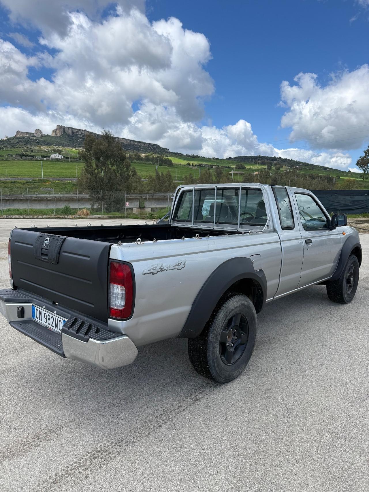Nissan Pick Up Pick-up 2.5 TD 2 porte King Cab
