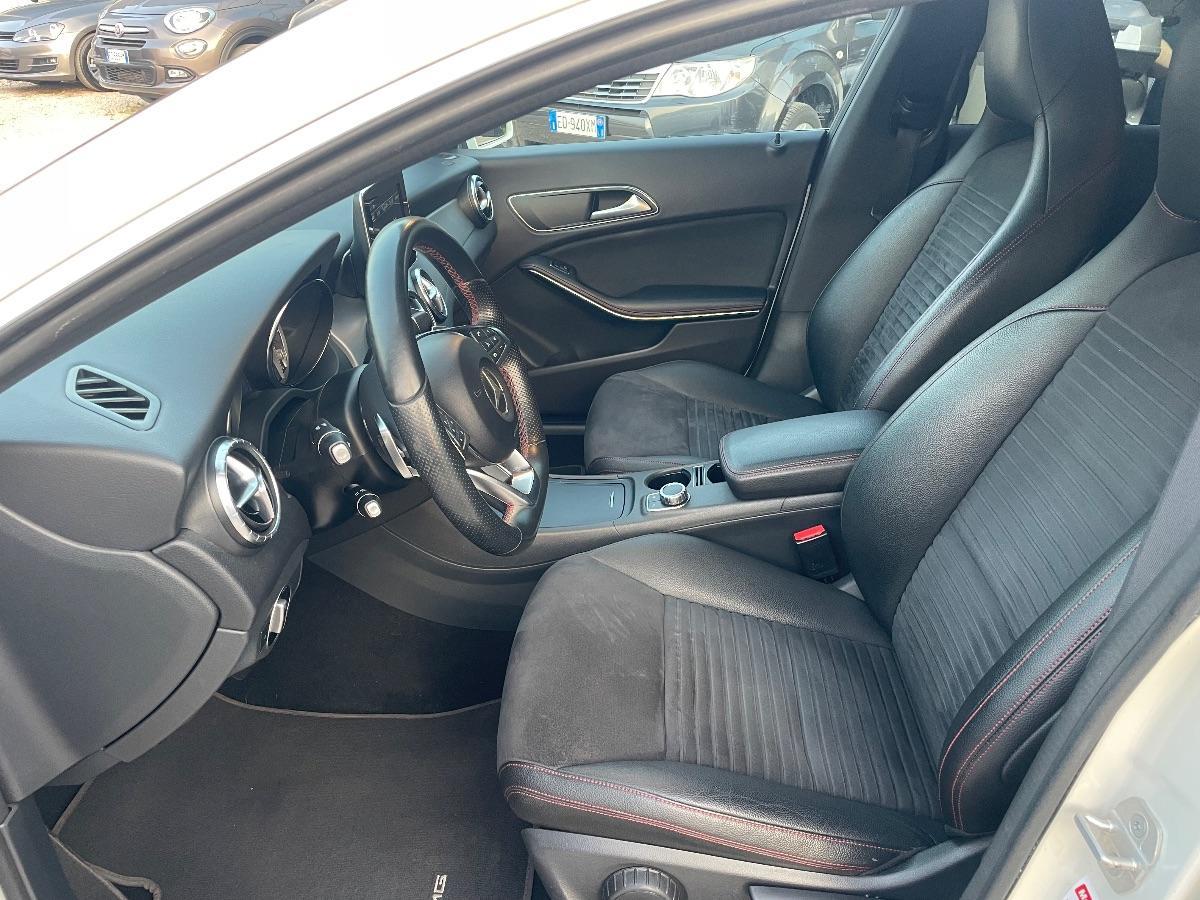 MERCEDES - Classe CLA - CLA 220 d Automatic Premium Dark Night