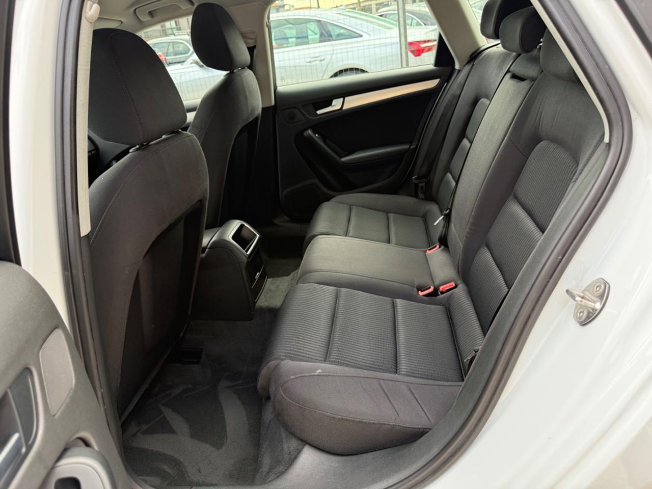 Audi A4 Avant 2.0 TDI 150 CV multitronic Ambiente Uniprop Euro5