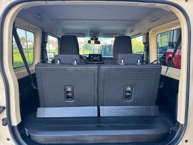 Suzuki Jimny 1.5 5MT Top