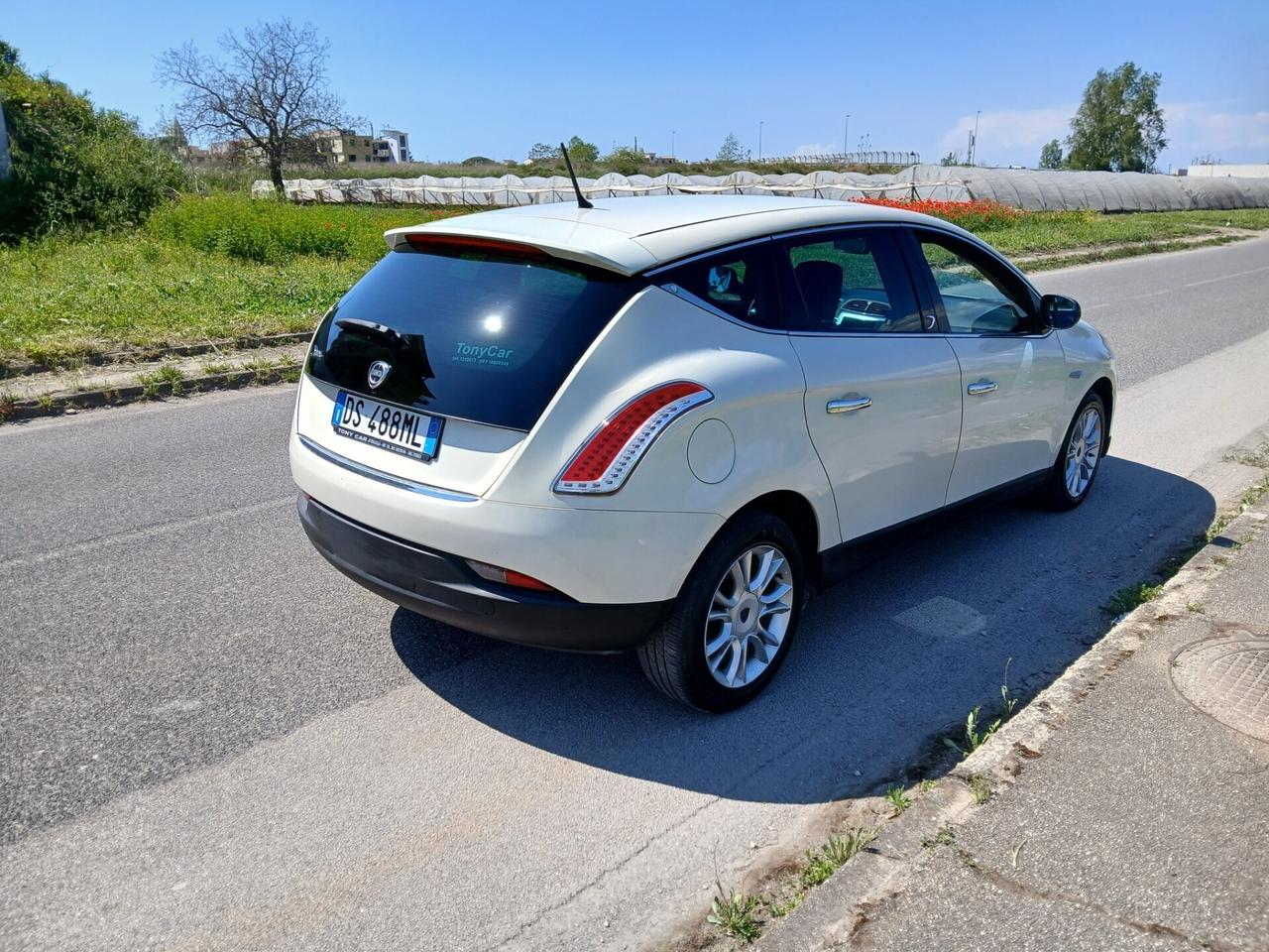 Lancia Delta 1.6 MJT 120cv perfette condizioni