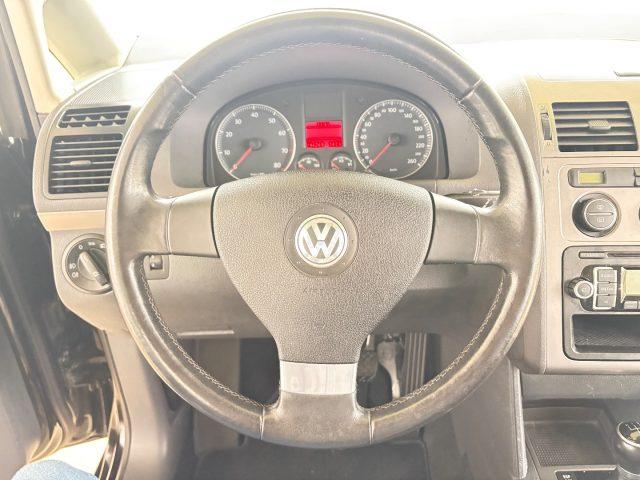 VOLKSWAGEN Touran 1.6 BENZINA FARI FENDI CERCHI IN LEGA OK NEOP