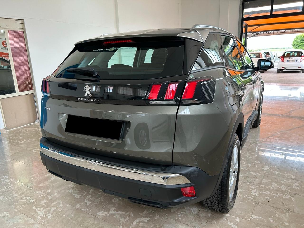 Peugeot 3008 BlueHDi 130 S&S Business