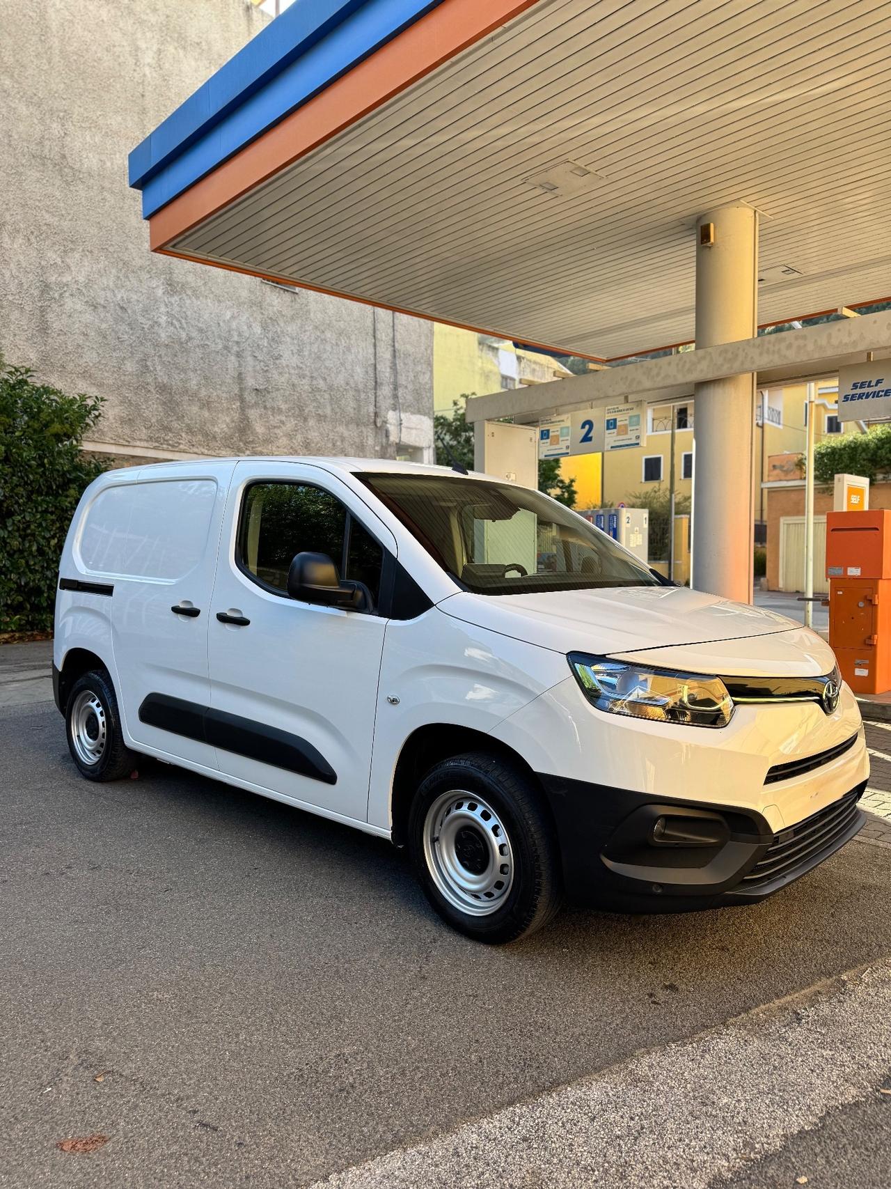 Toyota Proace City 1.5D 100cv L1 D IVA ESPOSTA