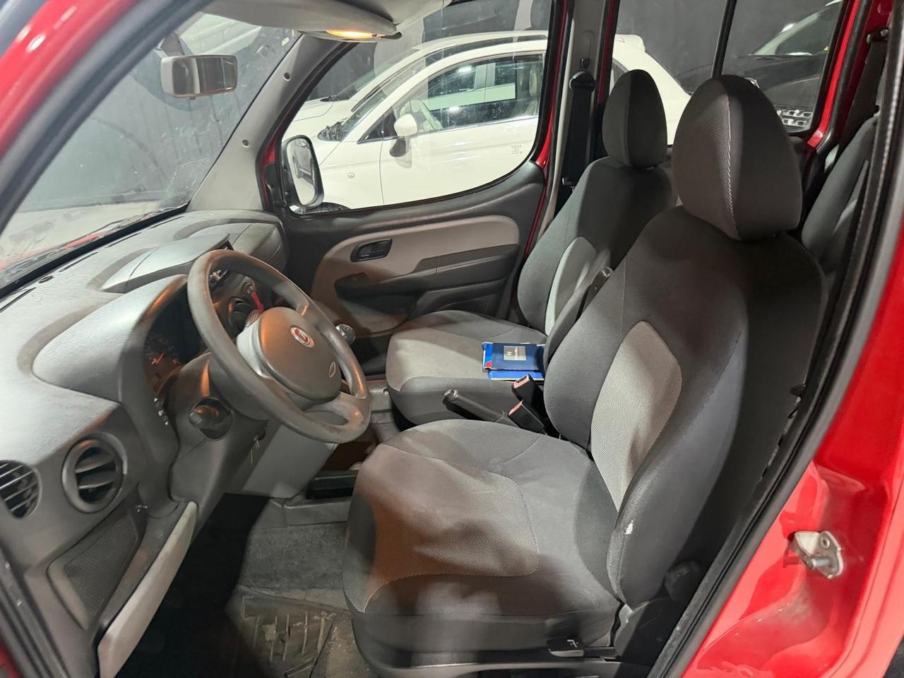 Fiat Doblo 5 posti Metano