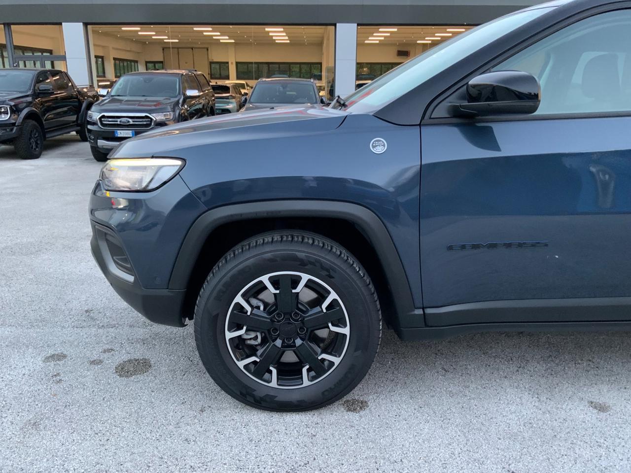 Jeep Compass 1.3 Turbo T4 240 CV PHEV AT6 4xe Trailhawk